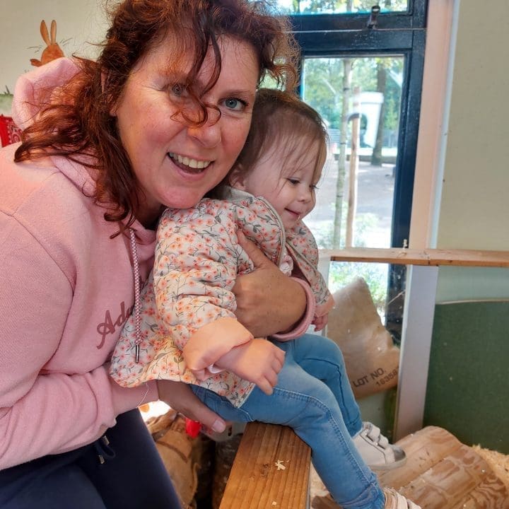 Gastouder Anneth Holten/Rijssen bij boerderijopvang