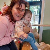 Gastouder Anneth Holten/Rijssen bij boerderijopvang